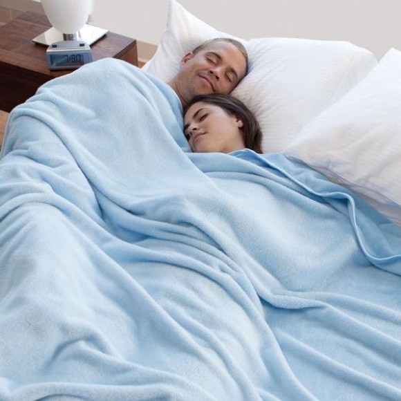 Brookstone Bedding Brookstone Nap Blanket Poshmark